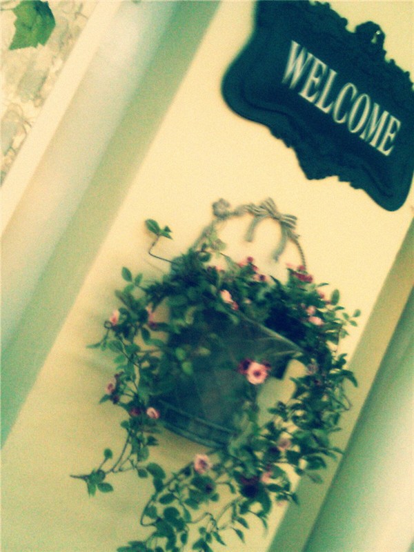 因为它说欢迎，我在这里度过一日一日。