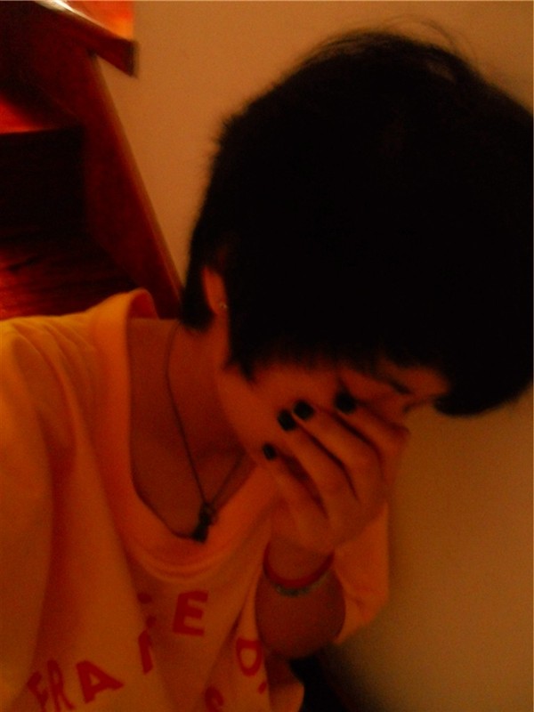 掩目，也罢。自此我便见不得光。