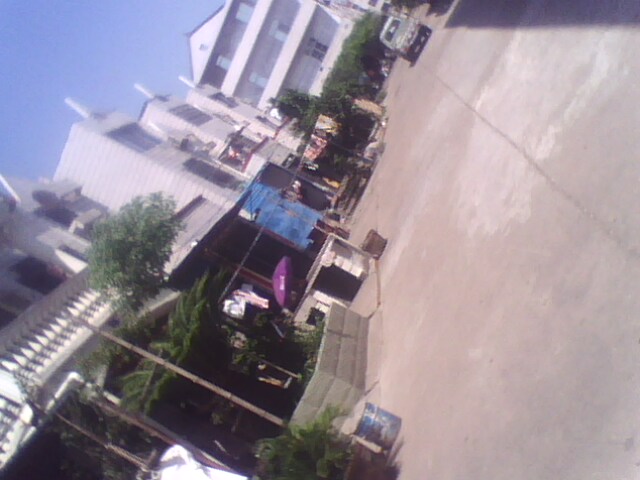 第一次去找JL的时候我拍下来对她说，以后我再来找你就不会问路问很久了。