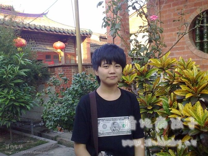 是个干净的孩子了吧 ，是的，我喜欢阳光。21岁