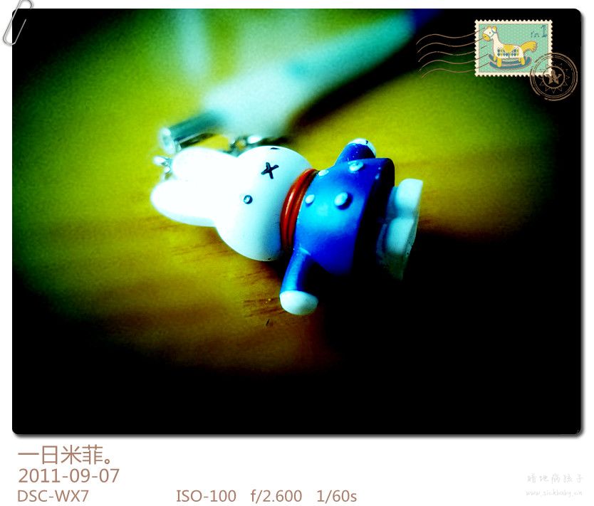 化工原黎课拍一个同学的笔~我说，我洗了之后给你照片，走最近一直在做这样的事情~